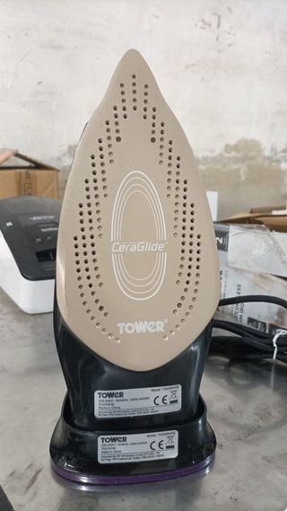 - Tower T22008 CeraGlide Kabelloses Dampf Bügele