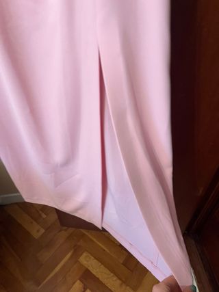 Vestido midi rosa fruncido