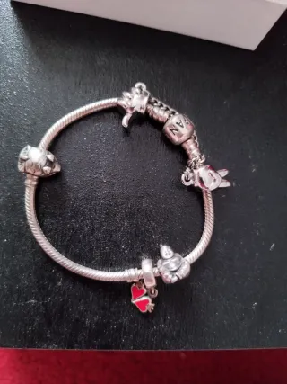 Pulsera Pandora Plata con Charms Corazones y Buda