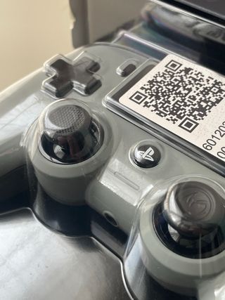 Mando Nacon PS4 Compacto con Cable