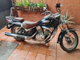 Suzuki Intruder VL 125 Custom