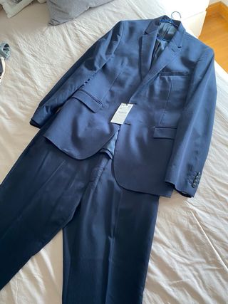 Traje corte italiano.