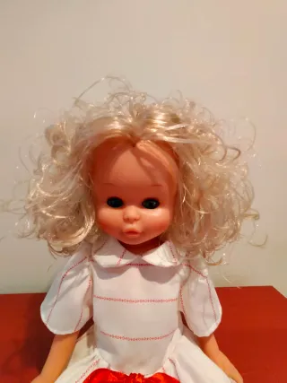 Nancy años 90 Muñeca Rubia, pelo rizado.