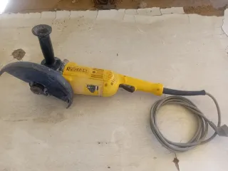 Radial DeWalt Grande