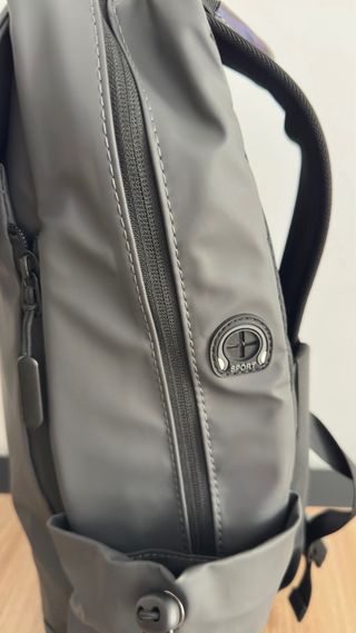 Mochila urbana antirrobo impermeable