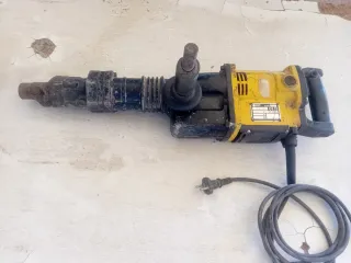 Martillo demoledor eléctrico 1050w