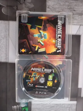 Gran Turismo 5 y Minecraft PS3