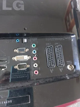 LG TV Monitor 20 Negro/Rojo