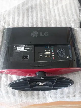 LG TV Monitor 20 Negro/Rojo