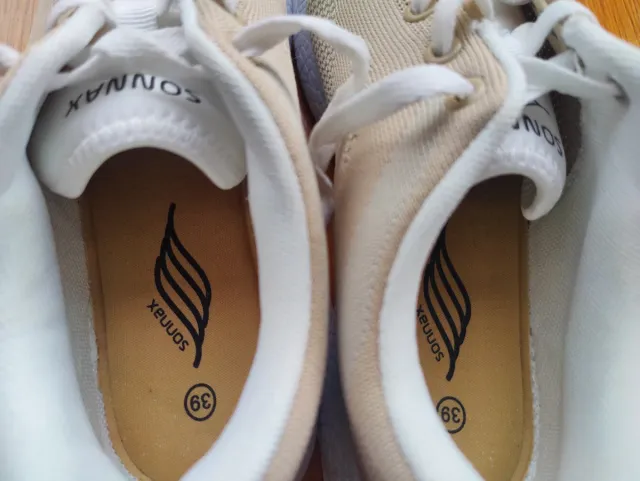 Zapatillas SONNAX beige talla 39