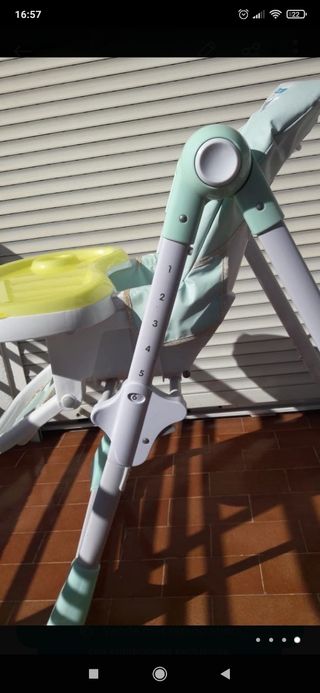 Trona regulable para bebé