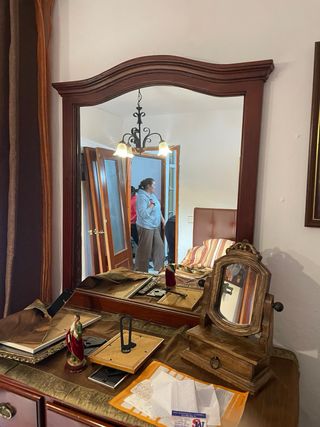 Conjunto dormitorio madera oscura