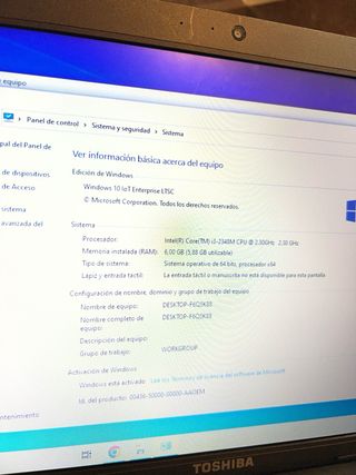 Portátil Toshiba Negro core i3