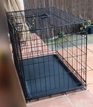 Jaula para mascota negra