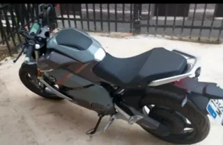 Moto Eléctrica Super Soco TC Max Negra/Gris
