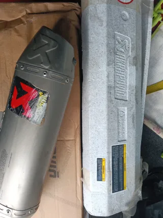 Silencioso Akrapovic KTM/Husqvarna 4T