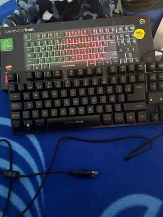 Teclado Gaming TKL GamingXTrust RGB