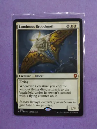 Luminous Broodmoth - polilla incubadora luminosa