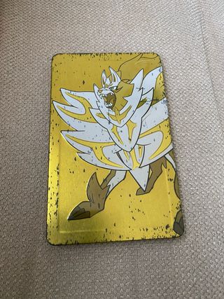 Pokémon Scudo + Steelbook Dorato Switch