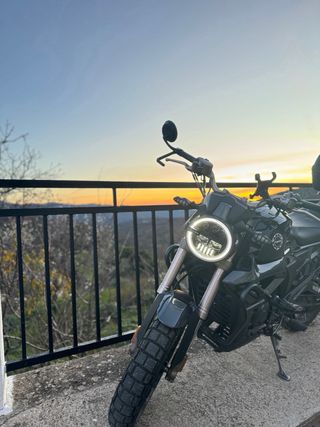 Zontes 125g Negra/Gris Manual