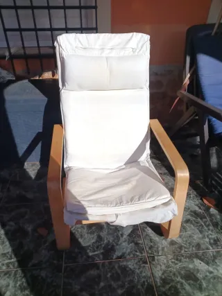 Sillón Ikea blanco madera