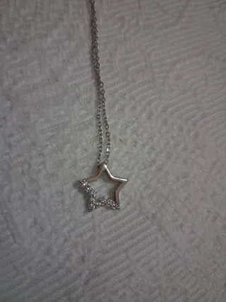 Cadena de plata con colgante de estrella