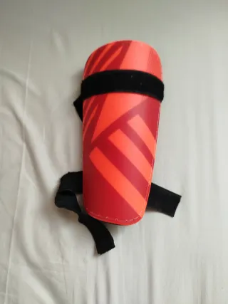 Espinilleras Adidas Fútbol Naranja.