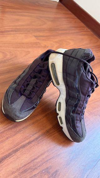 Nike Air Max 95 Gris y Morado