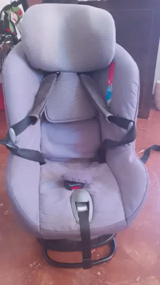 Silla de coche bebe confort milofix Grupo 0 y 1