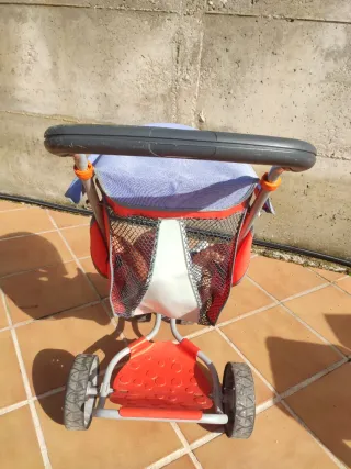 Carrito de muñecas bebé