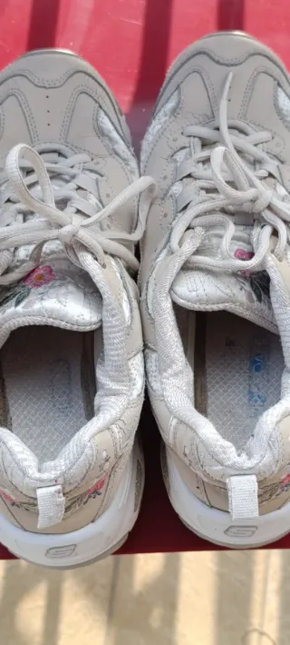 Scarpe Skechers Beige/Bianco Donna