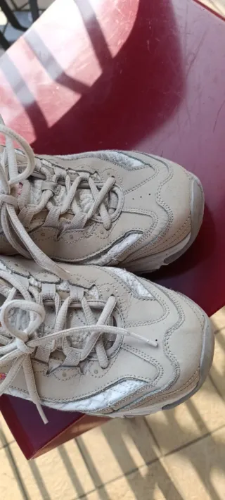 Scarpe Skechers Beige/Bianco Donna