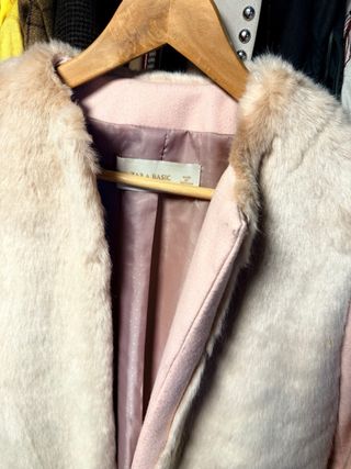 Abrigo paño y pelo rosa pastel ZARA BASIC