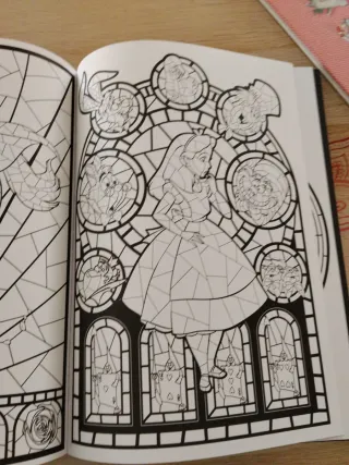 Libro Vitrales Disney  Arte terapia