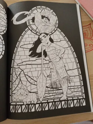 Libro Vitrales Disney  Arte terapia