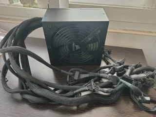 Fuente de Alimentación Corsair CX750