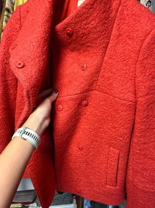 Abrigo corto lana rojo fresa