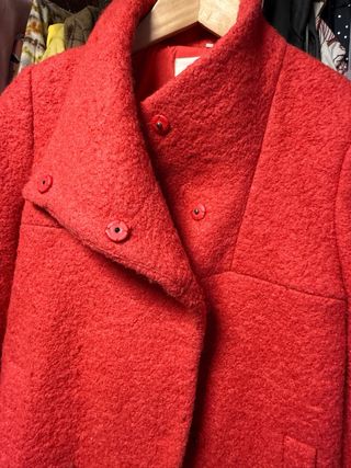 Abrigo corto lana rojo fresa