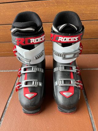 Esquís Atomic Vantage Jr. y botas