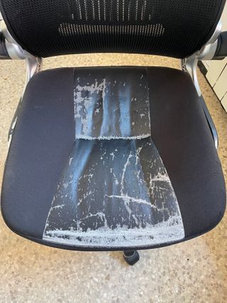 Silla de Oficina Ergonómica Negra y Plateada