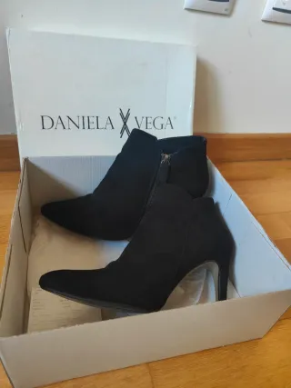 Botines Daniela Vega Negros Talla 39