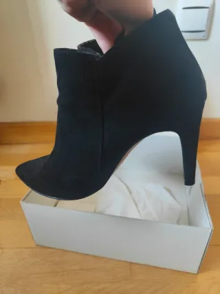 Botines Daniela Vega Negros Talla 39