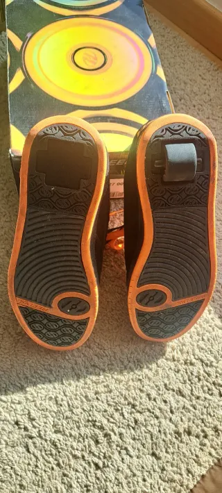 Zapatillas Heelys Negras y Naranjas