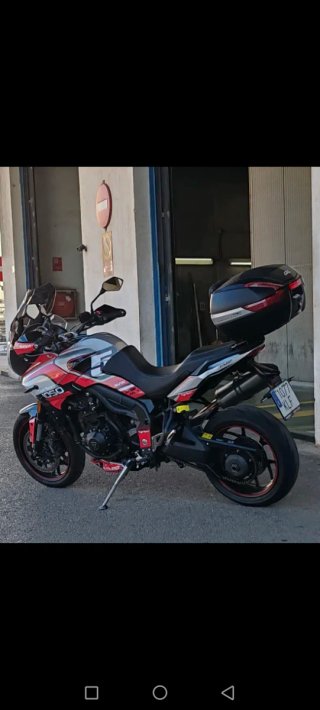 Triumph Tiger Sport 1050 2018 impecable