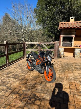 KTM Duke 125