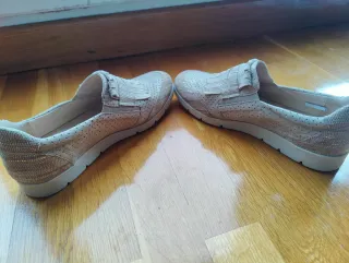 Zapatos Modabella Beige Talla 39 nuevos a estrenar