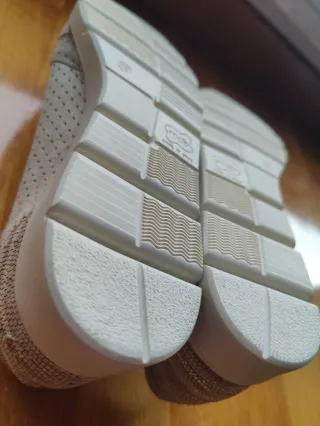 Zapatos Modabella Beige Talla 39 nuevos a estrenar