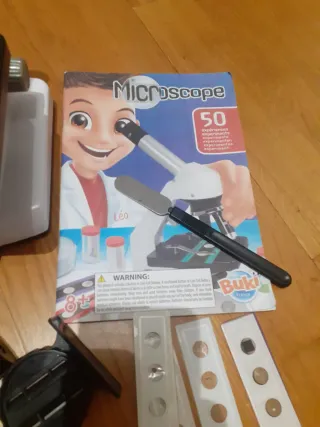 Microscopio infantil con accesorios