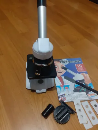 Microscopio infantil con accesorios