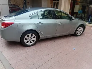 Opel Insignia 2011